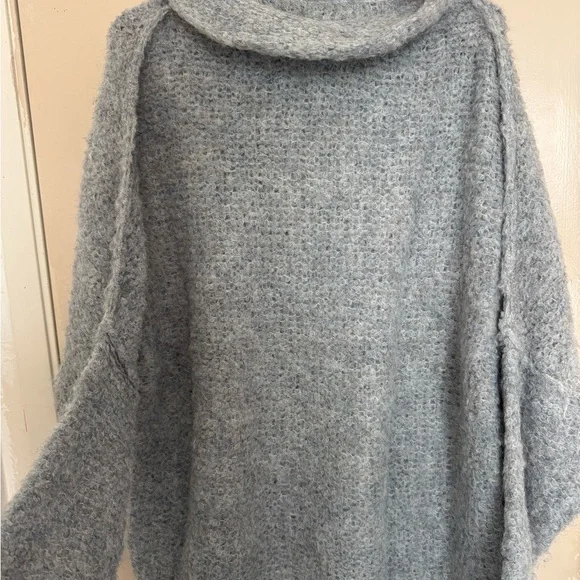 FREE PEOPLE Cozy Blue Sweater - Picture 1 of 4